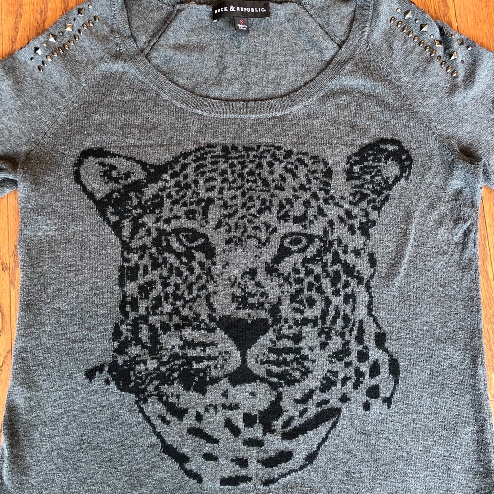 Rock & Republic Cheetah Sweater - Grey